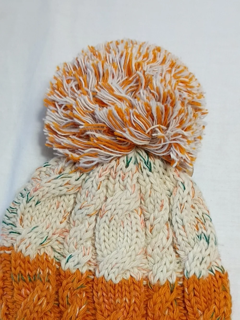 NWT Smartwool Girls Cable Knit Pom Beanie Isto Marmalade Size One Size Winter